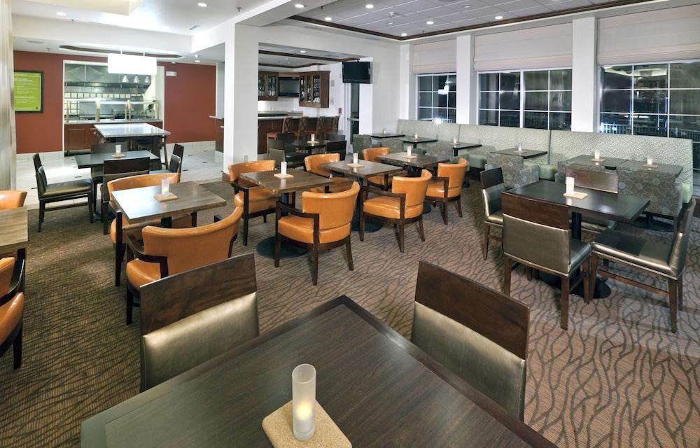 Homewood By Hilton Ontario 3*