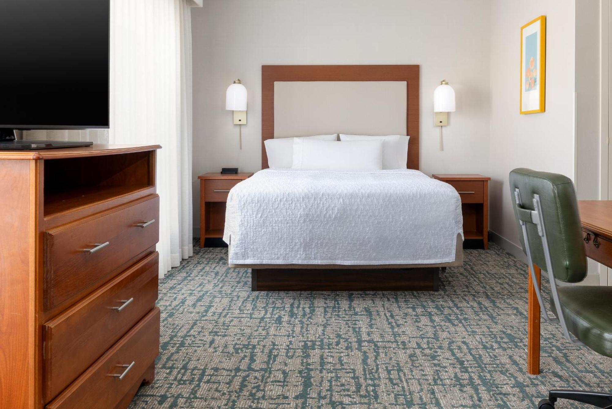 Homewood By Hilton Ontario Hotel 3*